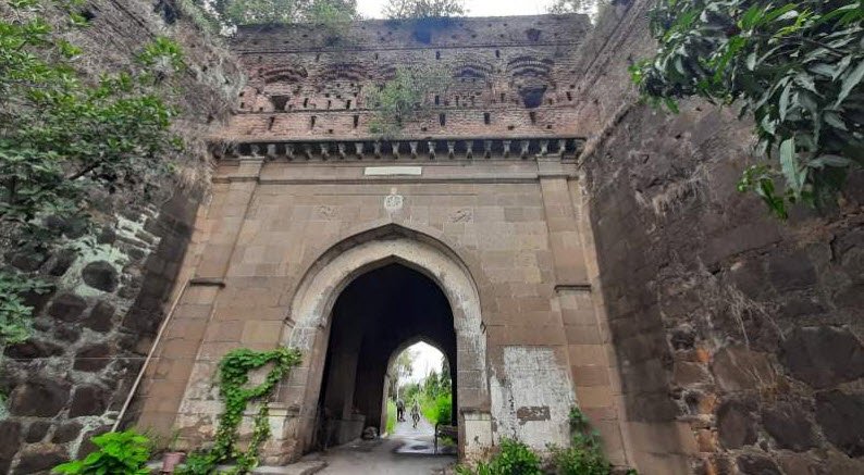 Indori fort, Pune District